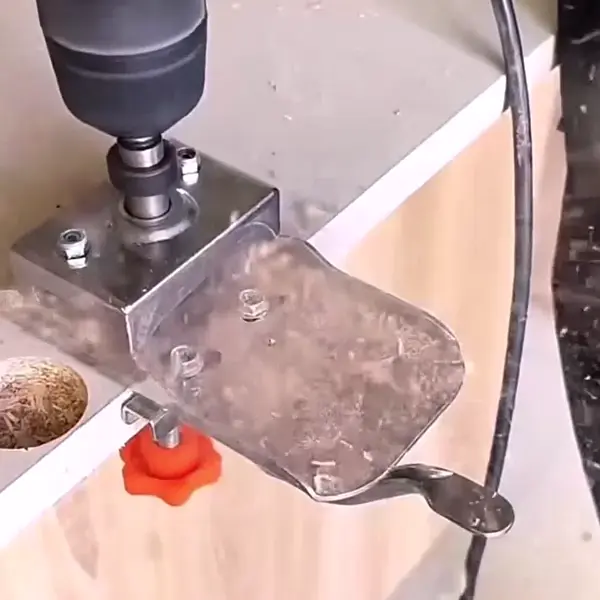 Дупчалка за правење отвори за шарки на врати - Image 3