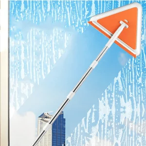 Триаголен чистач за прозорци