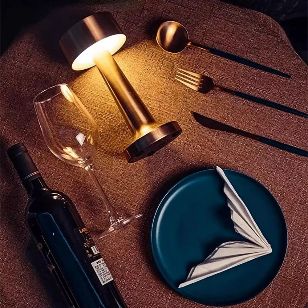 LED амбиентална ламба со сензор на допир - Image 9